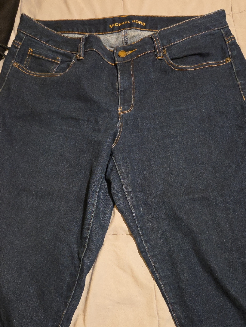 2Michael Kors Women's Straight Dark Indigo Capri